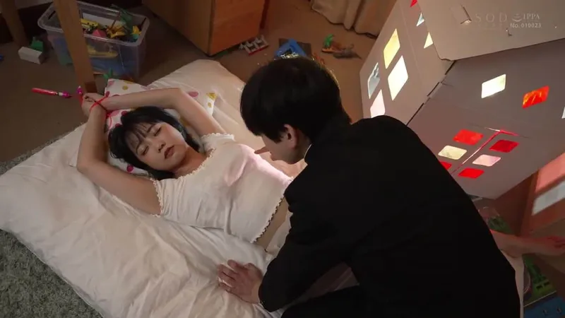 Trả thù anh trai thường xuyên bắt nạt bằng cách đụ con ghệ anh ấy